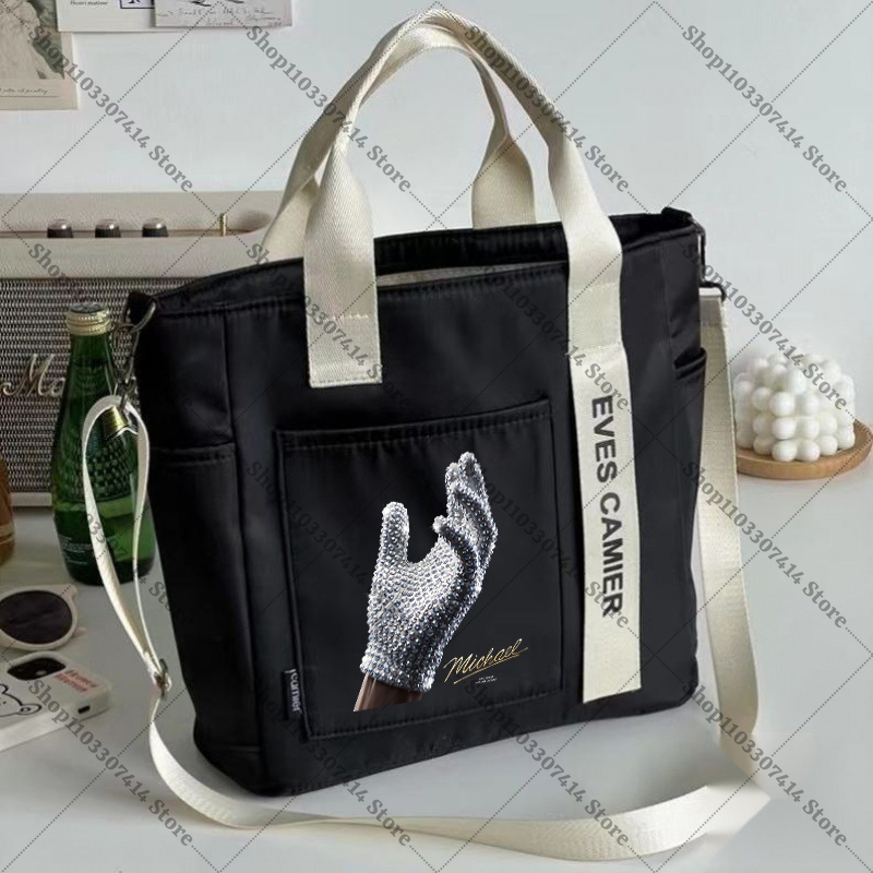 Women Accessories Pouch - حقيبة يد نسائية عصرية، إكسسوارات، حقيبة