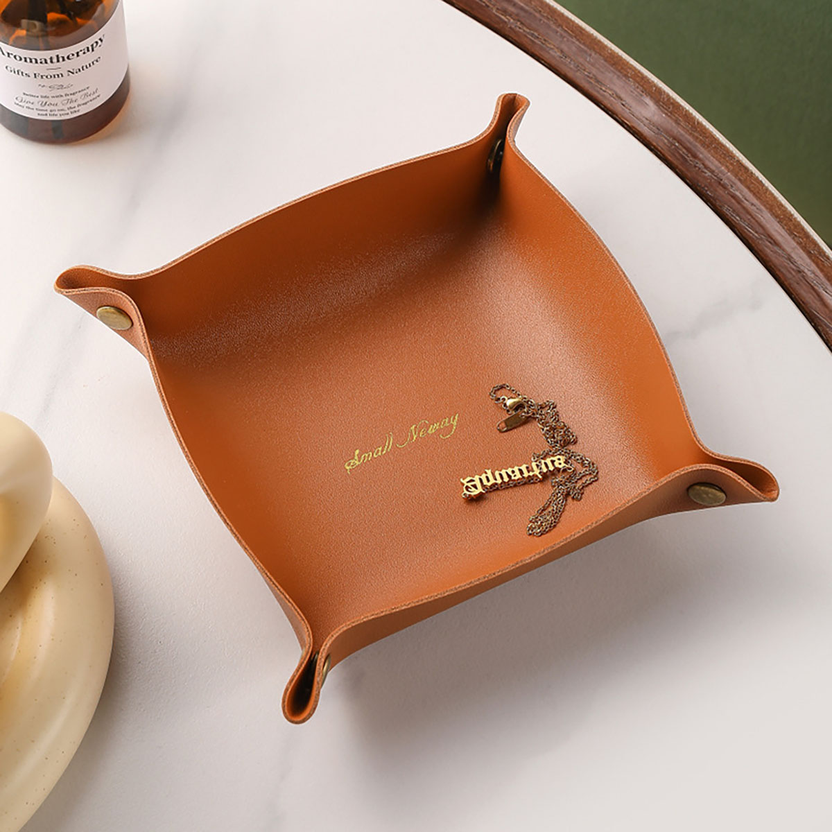 الشمال نمط الجلود صينية تخزين  - مراجعة Women Accessories Organizer وسعره