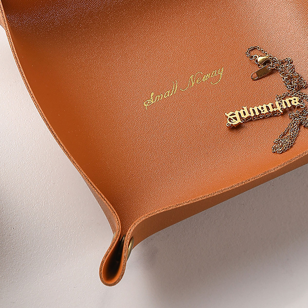 الشمال نمط الجلود صينية تخزين  - مراجعة Women Accessories Organizer وسعره