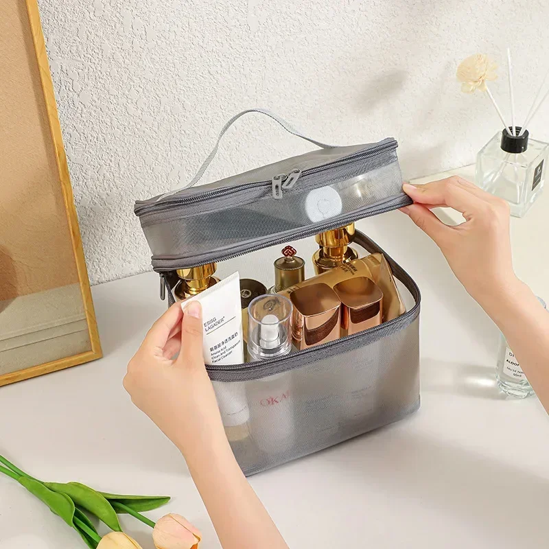 حقيبة مستحضرات تجميل شفافة من  - مراجعة Women Accessories Organizer وسعره