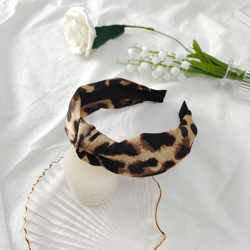 2021 منتجات الموضة الجديدة ليو - مراجعة Women'S Accessories Flannels وسعره