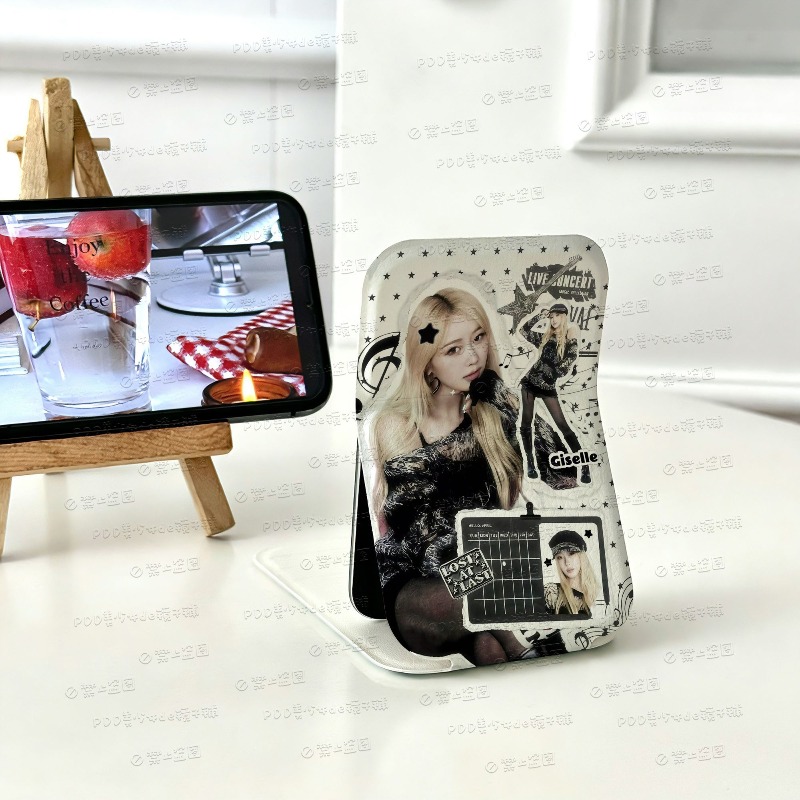 مرآة مكياج صغيرة قابلة للطي من - مراجعة Women Accessories Products وسعره