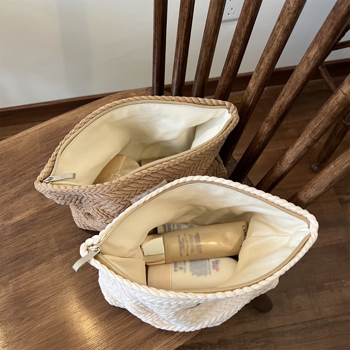 حقيبة مستحضرات تجميل نسائية مخ - مراجعة Women Accessories Pouch وسعره