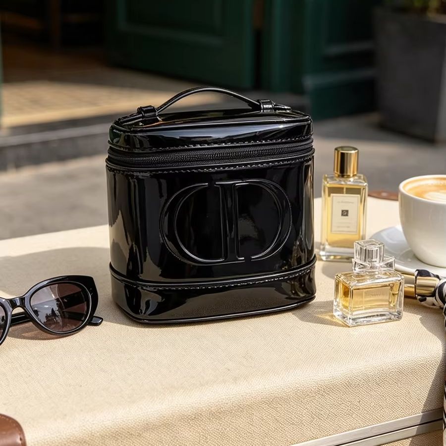 حقيبة ديور سوداء شبكية للنساء، - مراجعة Women Accessories Organizer وسعره